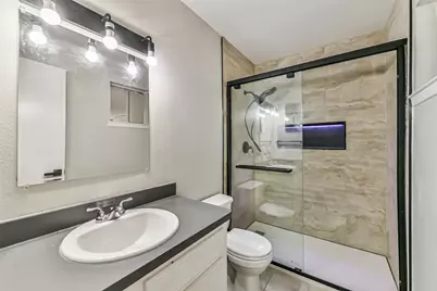 521 29th Avenue N, Texas City, TX 77590 - Photo 14