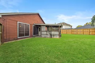 15510 Wildwood Glen Dr, Houston, TX 77083 - Photo 34