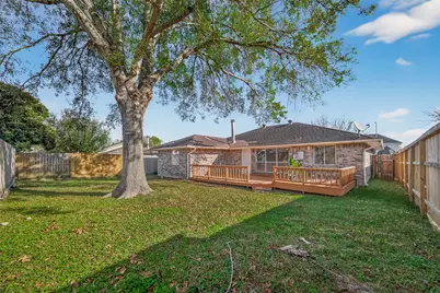 10918 Gulf Bridge Court, Houston, TX 77075 - Photo 32