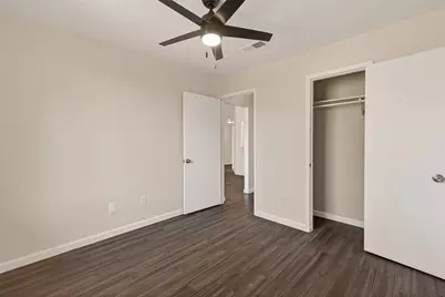 10918 Gulf Bridge Court, Houston, TX 77075 - Photo 18