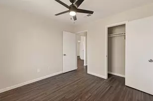 10918 Gulf Bridge Ct, Houston, TX 77075 - Photo 18