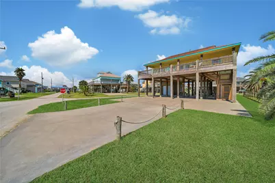 2019 Vista Drive, Crystal Beach, TX 77650 - Photo 34