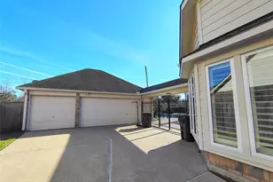 5515 Dawnington Pl, Sugar Land, TX 77479 - Photo 48