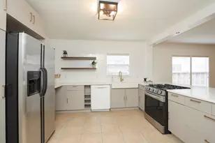 905 Kern St, Houston, TX 77009 - Photo 8