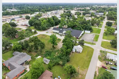 305 N Thomason Street, Willis, TX 77378 - Photo 18