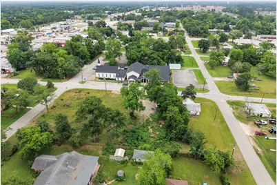 305 N Thomason Street, Willis, TX 77378 - Photo 16
