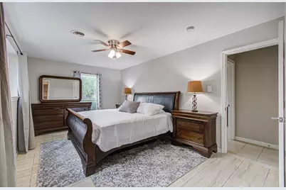 8530 Rowan Lane, Houston, TX 77036 - Photo 28