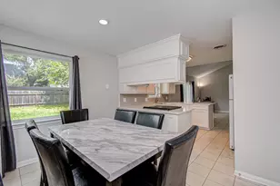 8530 Rowan Ln, Houston, TX 77036 - Photo 20