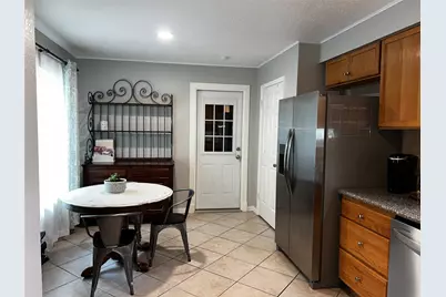 3918 Rosemont Drive, La Porte, TX 77571 - Photo 4