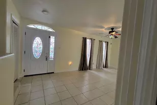 10813 Sandpiper Dr, Houston, TX 77096 - Photo 4