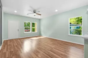 819 Junction Ave, Cleveland, TX 77328 - Photo 4