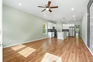 819 Junction Ave, Cleveland, TX 77328 - Photo 2