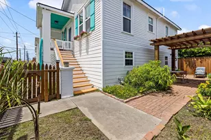 1228 16th St, Galveston, TX 77550 - Photo 34