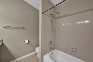 93 W High Oaks Cir, The Woodlands, TX 77380 - Photo 16