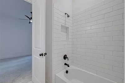 26914 Arethusa Court, The Woodlands, TX 77389 - Photo 32