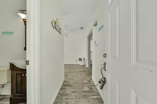 4214 Nueces Dr, Galveston, TX 77554 - Photo 6