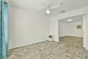 4214 Nueces Dr, Galveston, TX 77554 - Photo 14
