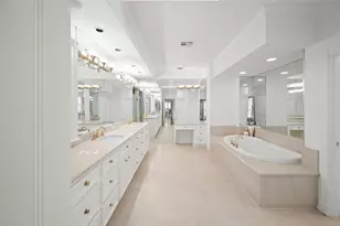 5495 Sugar Hill Dr, Houston, TX 77056 - Photo 16