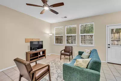 62 S Camellia Grove Circle, The Woodlands, TX 77382 - Photo 6