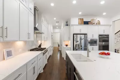 2123 Barton Woods Boulevard, Conroe, TX 77301 - Photo 16