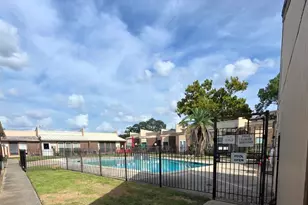1014 Graham Dr, Tomball, TX 77375 - Photo 12
