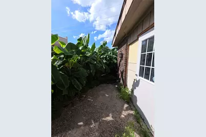 1014 Graham Drive #I3, Tomball, TX 77375 - Photo 10