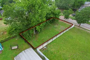 2422 E Crosstimbers St, Houston, TX 77093 - Photo 10