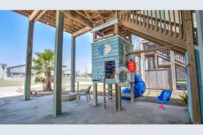 13231 Jolly Roger Drive, Freeport, TX 77541 - Photo 6