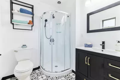 309 Petunia Street, Lake Jackson, TX 77566 - Photo 14