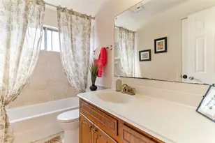 309 Petunia St, Lake Jackson, TX 77566 - Photo 16