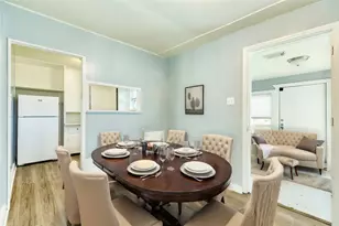 302 W 8th St, Freeport, TX 77541 - Photo 6