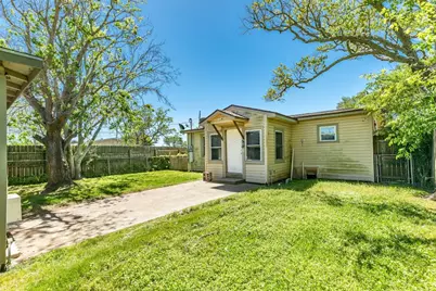 302 W 8th Street #A, Freeport, TX 77541 - Photo 22