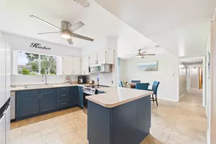 103 Ligustrum St, Lake Jackson, TX 77566 - Photo 14