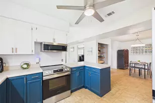 103 Ligustrum St, Lake Jackson, TX 77566 - Photo 16