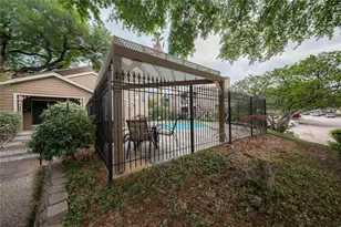1880 White Oak Dr, Houston, TX 77009 - Photo 32