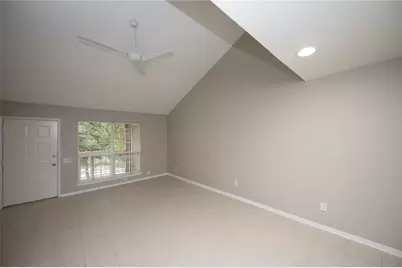 1880 White Oak Drive #118, Houston, TX 77009 - Photo 6