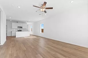 336 Amy St, Angleton, TX 77515 - Photo 16