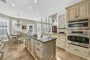 210 Trail Bend Ln, Friendswood, TX 77546 - Photo 12