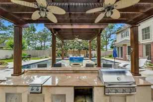 210 Trail Bend Ln, Friendswood, TX 77546 - Photo 38