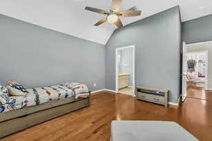 210 Trail Bend Ln, Friendswood, TX 77546 - Photo 30