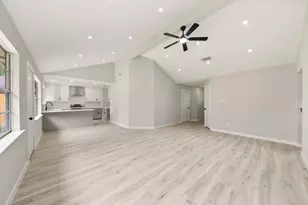 11831 Steamboat Springs Dr, Houston, TX 77067 - Photo 8