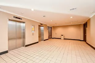 7575 Kirby Dr, Houston, TX 77030 - Photo 34