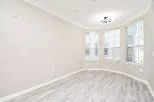 7575 Kirby Dr, Houston, TX 77030 - Photo 14