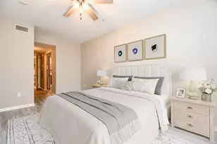 7575 Kirby Dr, Houston, TX 77030 - Photo 8