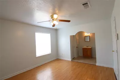 11406 Elmcroft Drive, Houston, TX 77099 - Photo 8