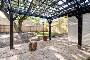 9719 Lawngate Dr, Houston, TX 77080 - Photo 40