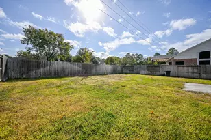 12210 Ferncrest Ct, Houston, TX 77070 - Photo 32