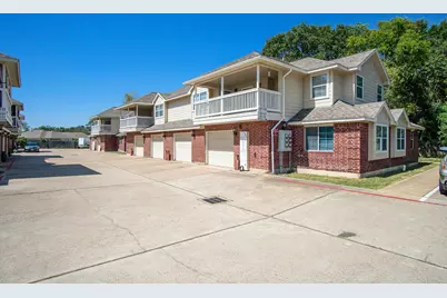 1203 Lovett #1203, Tomball, TX 77375 - Photo 2