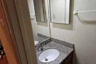 2425 Holly Hall Street, Houston, TX 77054 - Photo 20