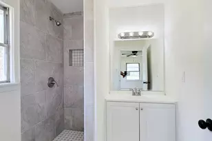 301 Cypress St, Lake Jackson, TX 77566 - Photo 28